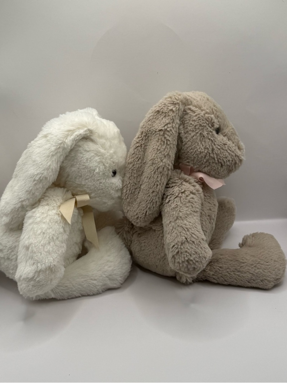 Pottery Barn Kids set of 2 Bunnies Gray and White - Picture 2 of 6